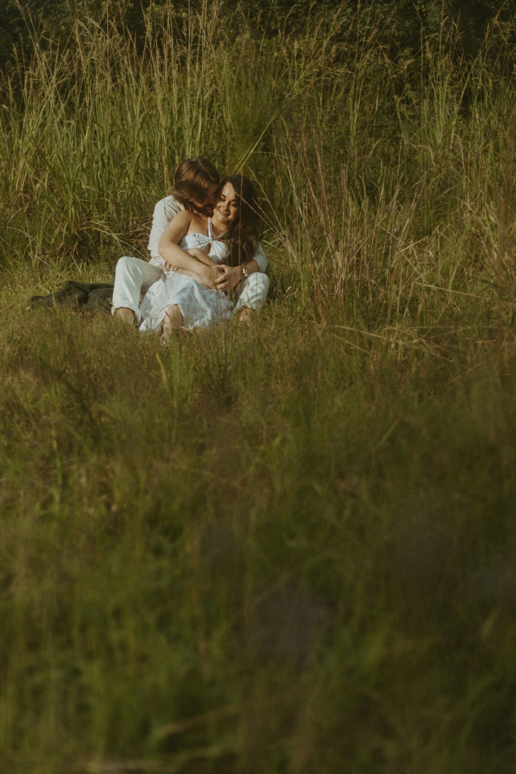 alex+cam engagement_sneakpeaks-13.jpg